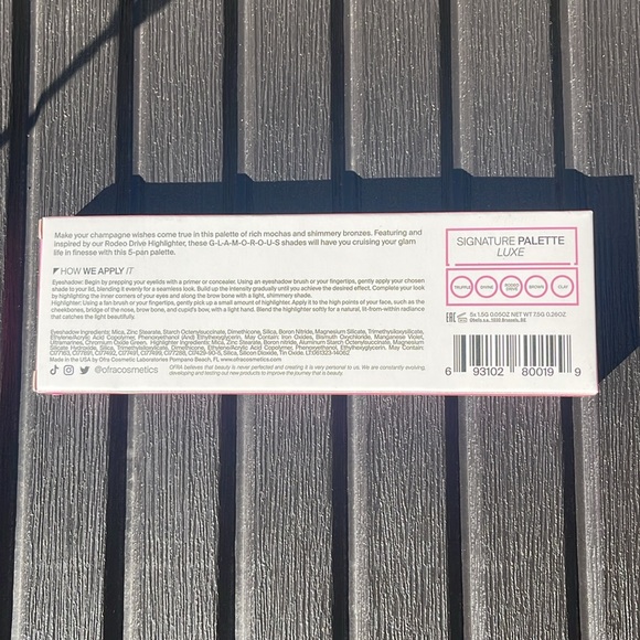 OFRA Cosmetics - Signature Luxe Eyeshadow Palette - Picture 10 of 11